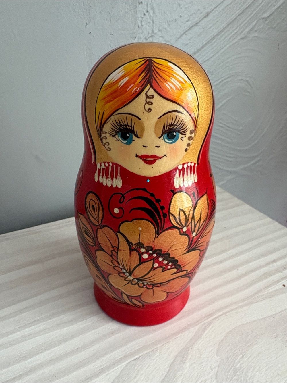 Vintage Hand-Painted Signed Russian Nesting Dolls (Matryoshka) Set of 5